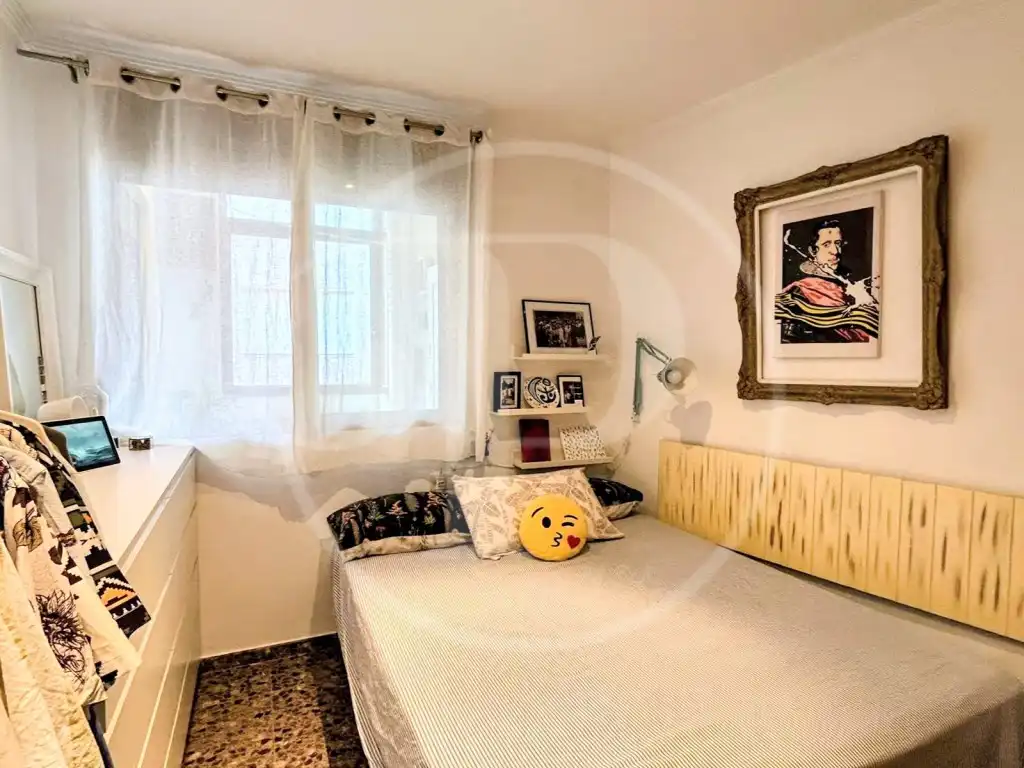 Habitación de Apartamento en venta en Silla con Aire acondicionado y Balcón