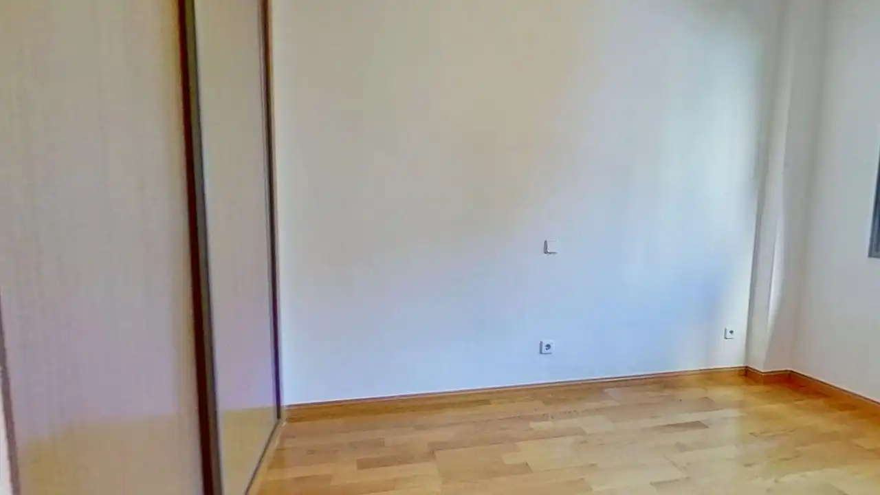 Bedroom of Flat for rent in Madrid  with Air Conditioner, Heating and Private garden