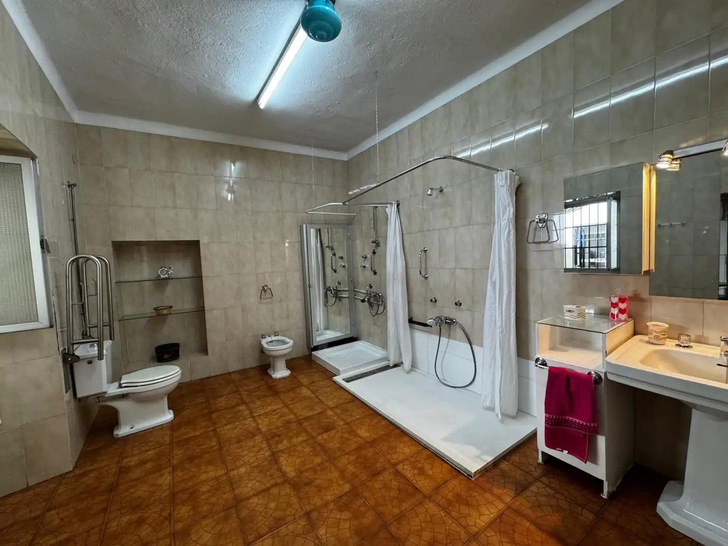 Bathroom of Houses for sale in Alhaurín El Grande  with Air Conditioner, Heating and Terrace