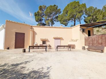 Haus mit Garten zum Verkauf in Hondón de las Nieves / El Fondó de les Neus