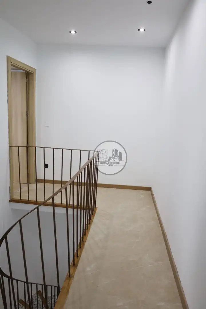 Casa o xalet en venda en Alcañiz amb Aire condicionat, Calefacció i Balcó
