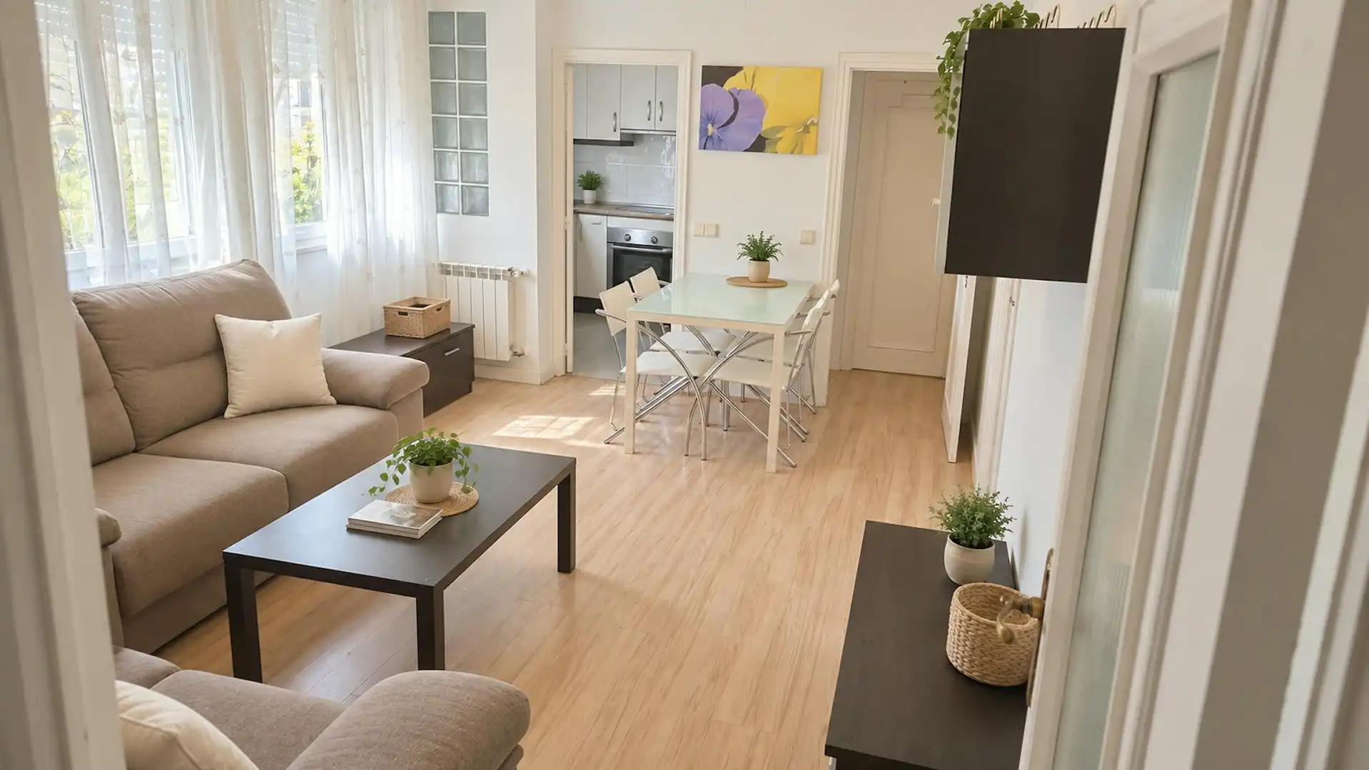 Living room of Flat for rent in Madrid  with Heating, Furnished and Washing machine