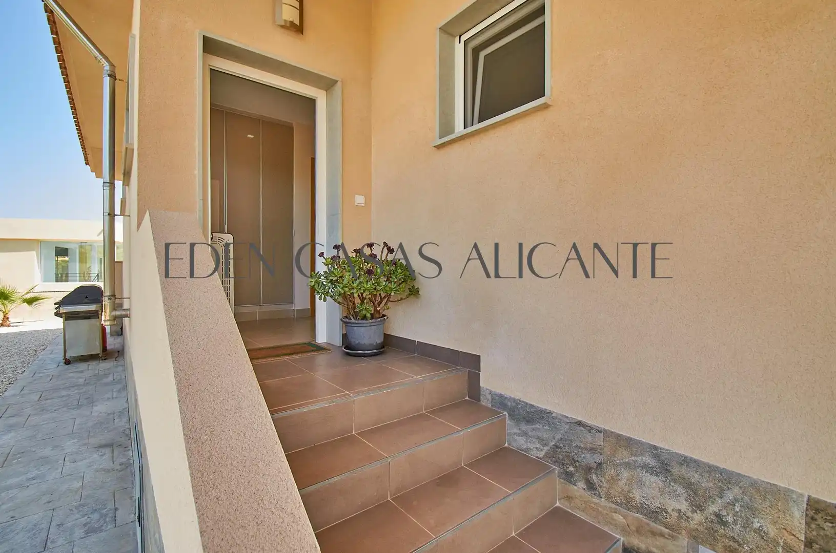 Detached house with terrace for sale in Busot, imagen 2