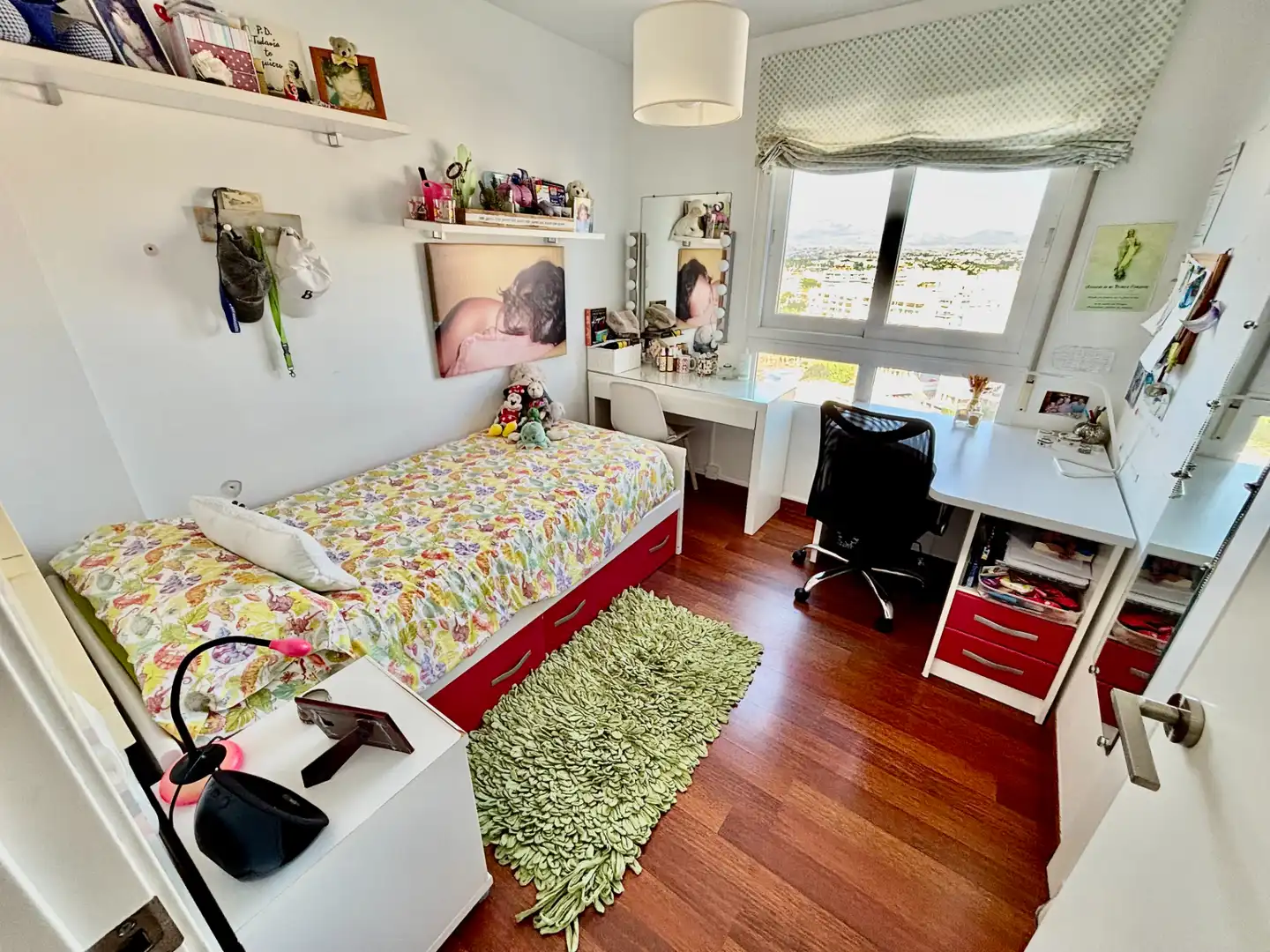 Habitación de Piso en venta en Alicante / Alacant con Aire acondicionado, Terraza y Trastero