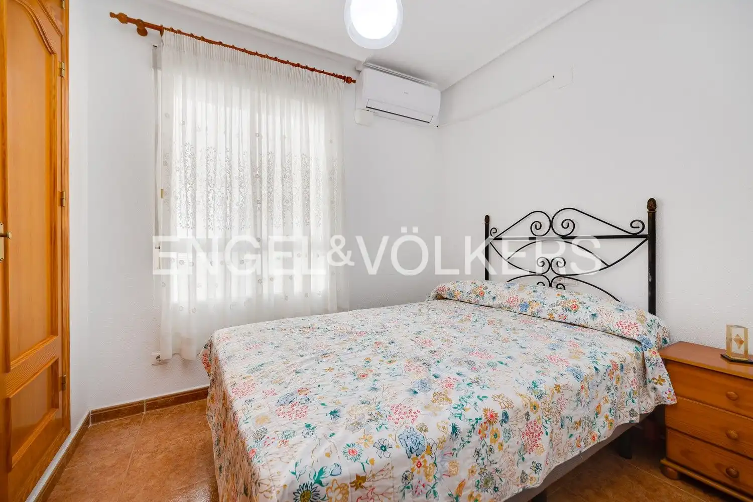 Bedroom of Attic for sale in Guardamar del Segura  with Air Conditioner, Heating and Terrace