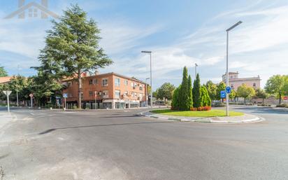 Vista exterior de Pis en venda en Boadilla del Monte