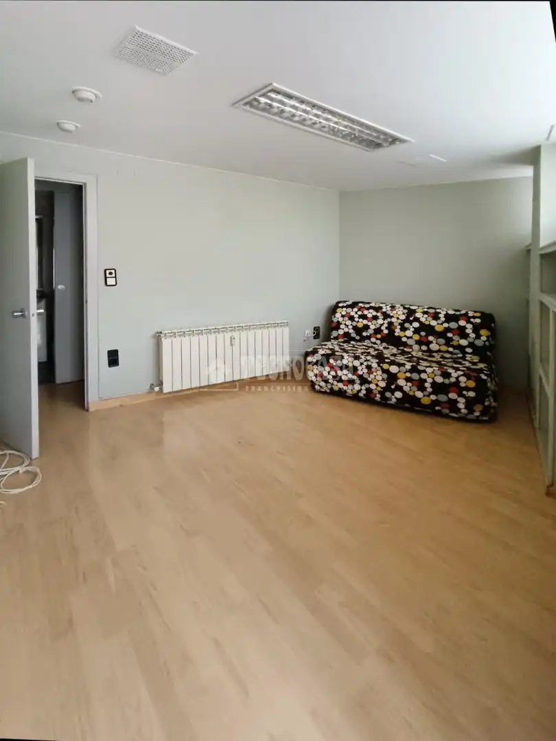 Büro zum Verkauf in Zaragoza mit Heizung