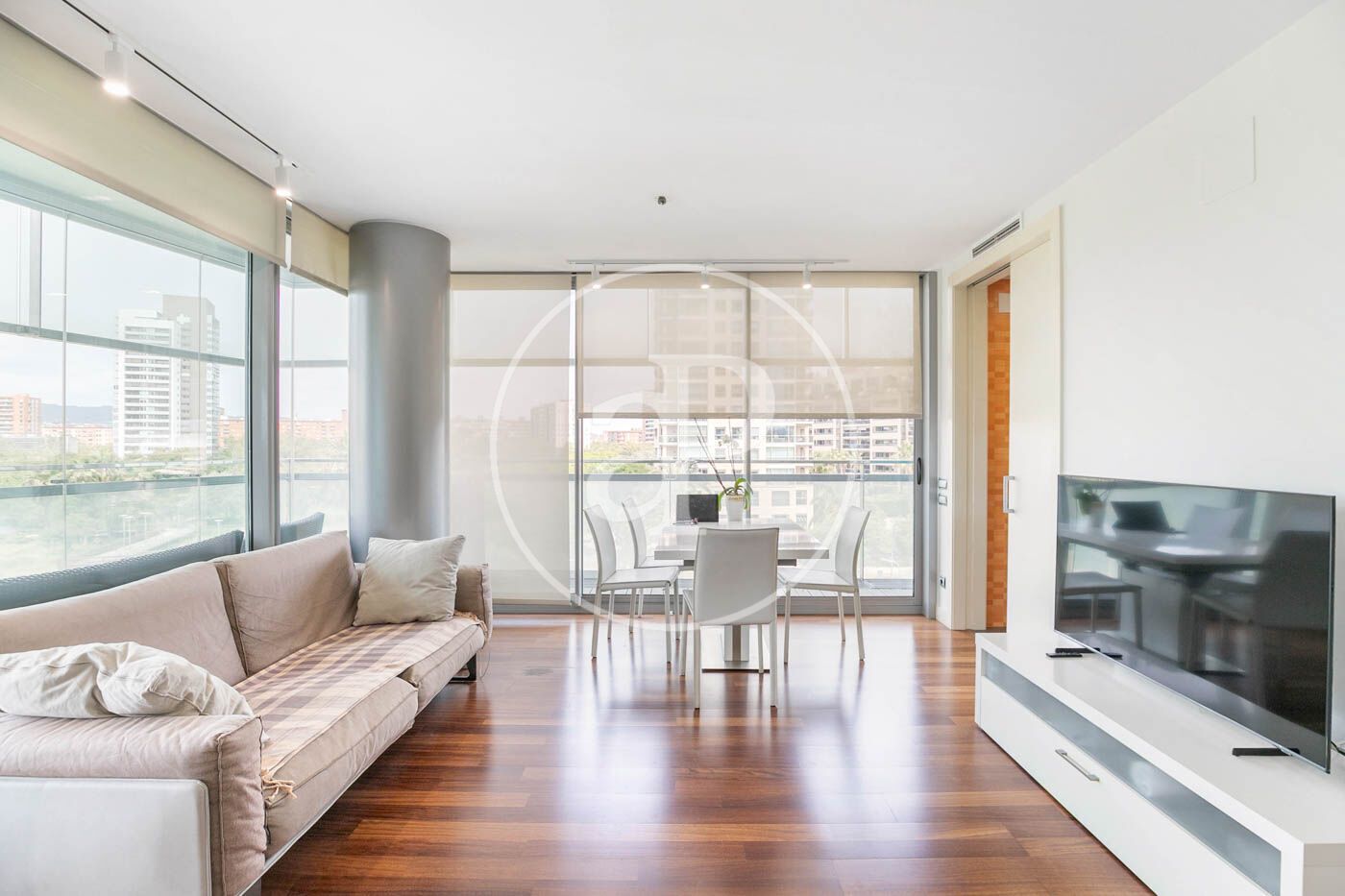Living room of Flat for sale in  Barcelona Capital  with Air Conditioner, Heating and Private garden