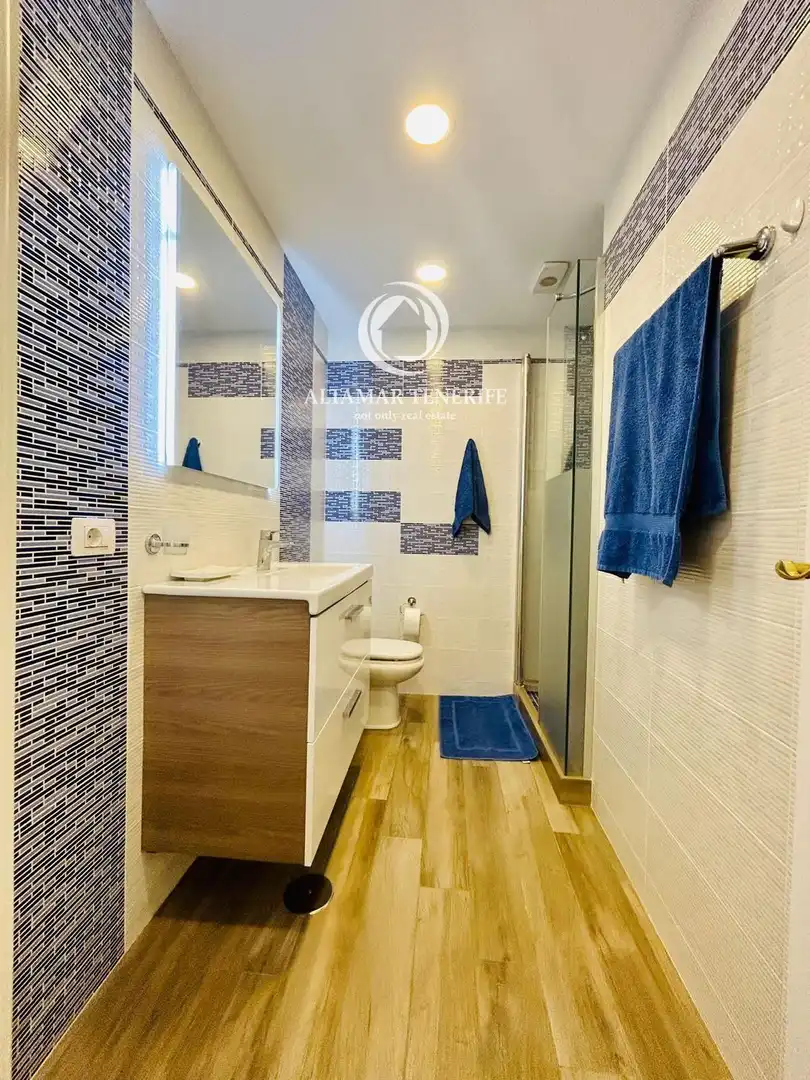 Apartamento con piscina en venta en Costa Adeje, imagen 13