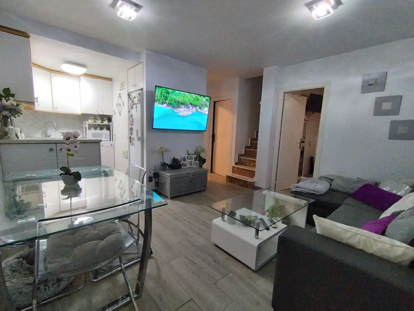 Sala d'estar de Casa adosada en venda en Torrevieja amb Aire condicionat, Calefacció i Jardí privat