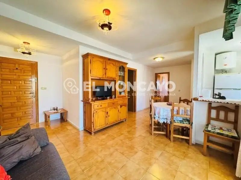 Sala de estar de Apartamento en venta en Torrevieja con Aire acondicionado, Calefacción y Trastero