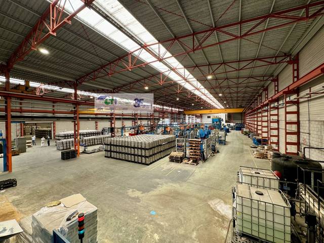 Nave industrial en Alquiler en C/ CORSA en Figueruelas