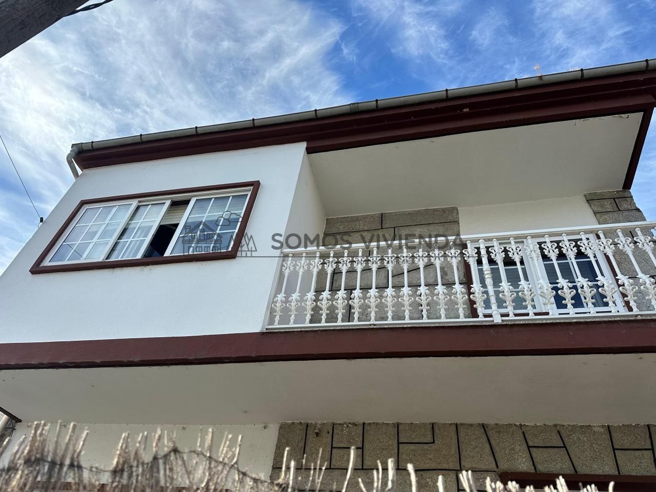 Vista exterior de Casa o xalet en venda en Ourense Capital  amb Calefacció, Jardí privat i Terrassa