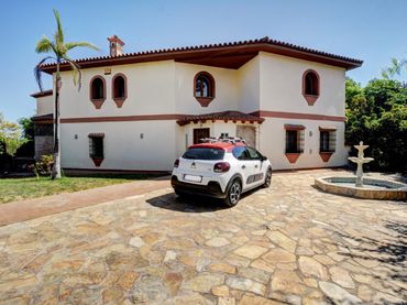 Villa mit Pool zum Verkauf in Avenida PALMERAS LAS