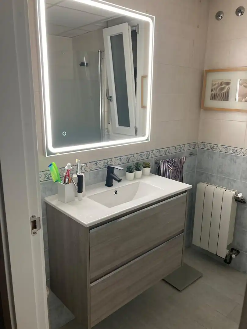 Bathroom of Houses for sale in Sevilla  with Private garden, Terrace and Balcony