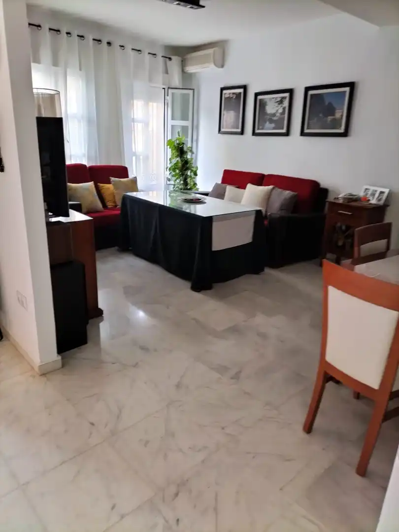 Sala d'estar de Casa o xalet en venda en Alcalá de Guadaira amb Aire condicionat, Calefacció i Terrassa