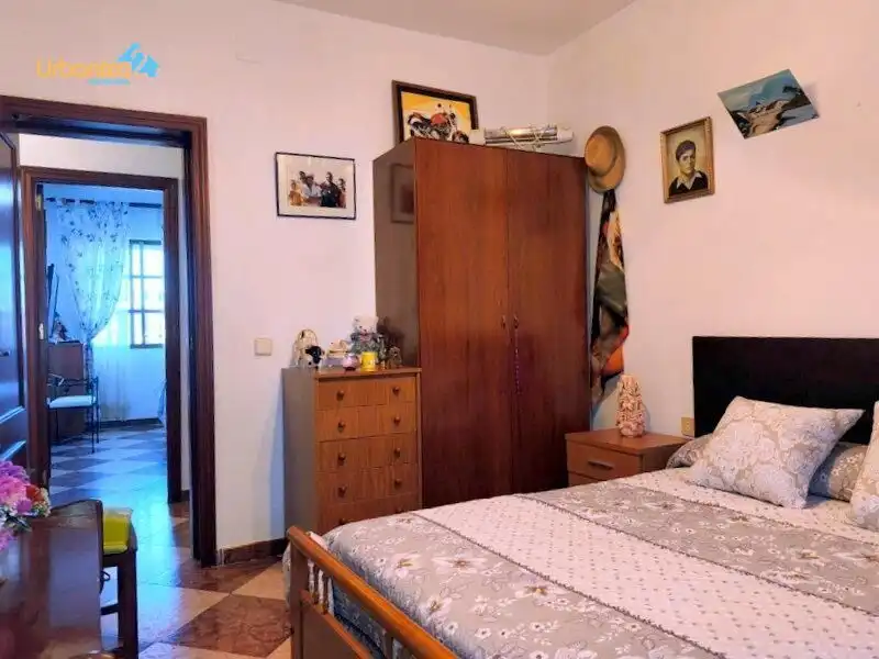 Schlafzimmer von Country house zum Verkauf in Villanueva del Fresno mit Klimaanlage und Alarm