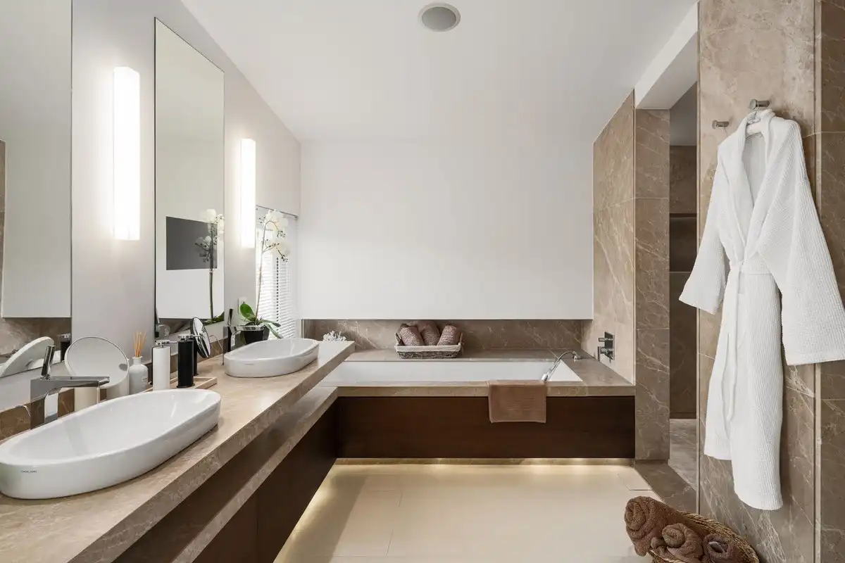 Bathroom of Detached homes for sale in Marbella  with Air Conditioner, Private garden and Terrace