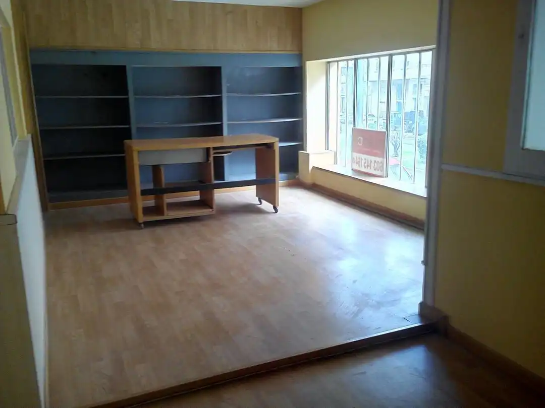 Local comercial en venta en Oeste, imagen 2