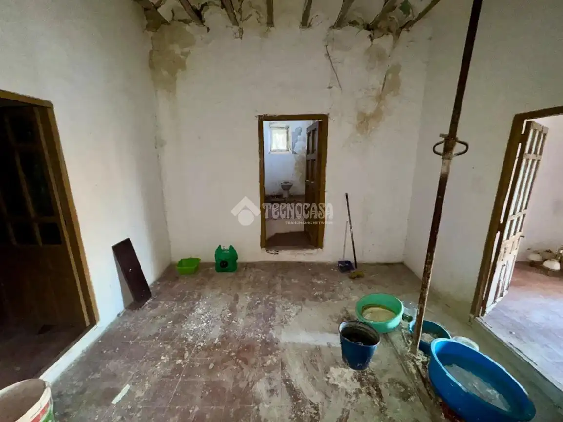 Casa aparellada amb terrassa en venda a C. Carmen, imagen 20