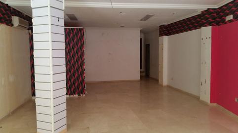 Photo 2 of Premises to rent in Valdepeñas, Ciudad Real