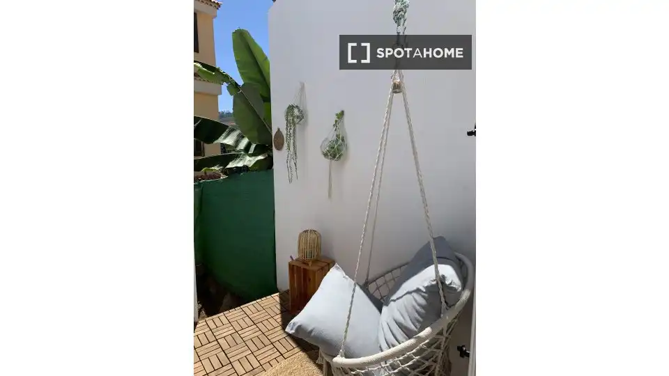 Terraza de Estudio para compartir en Firgas con Aire acondicionado, Terraza y Amueblado