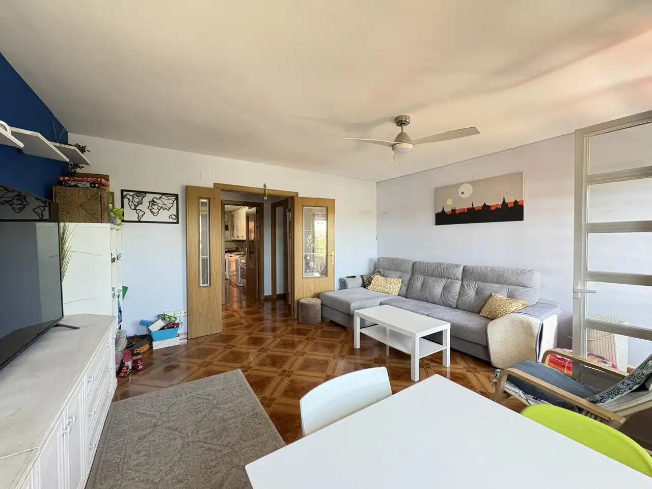 Wohnung zur Miete in Del Consenso, Los Rosales