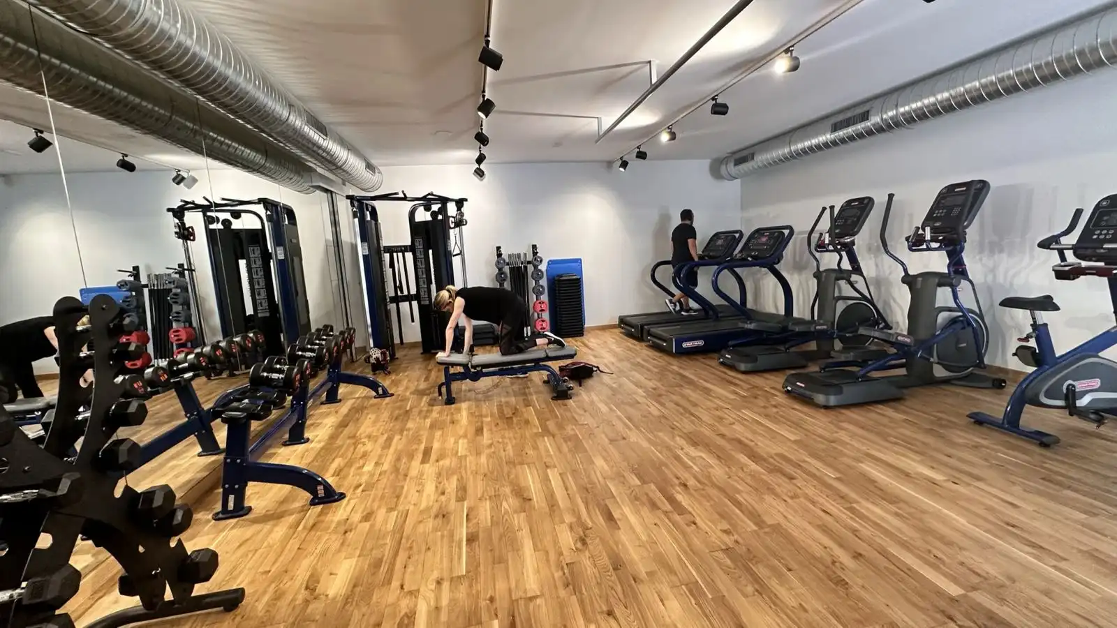Piso de alquiler en Estepona con Aire acondicionado, Terraza y Amueblado