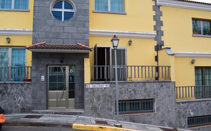 Exterior view of Flat for sale in Vega de San Mateo  with Heating, Storage room and Balcony