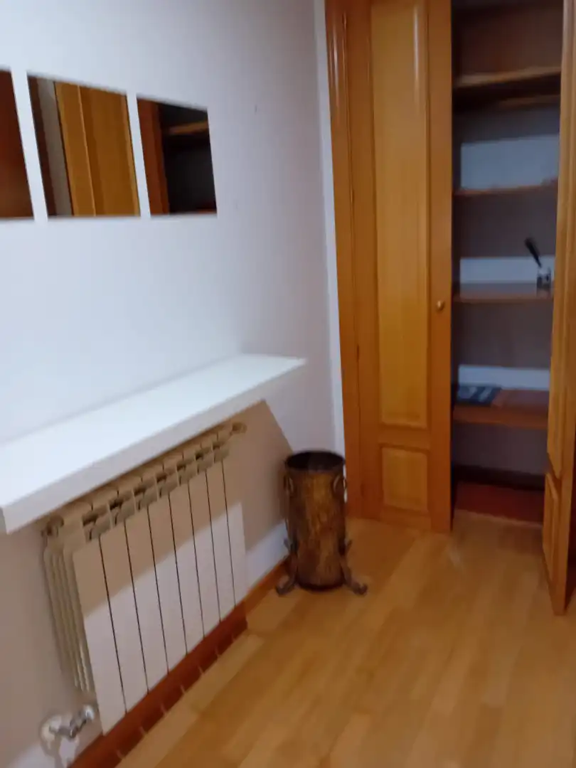 Wohnung zur Miete in Granada mit Klimaanlage, Heizung und Möbliert