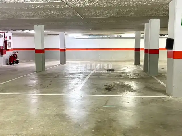 Aparcament de Apartament en venda en Oropesa del Mar / Orpesa amb Aire condicionat, Jardí privat i Terrassa