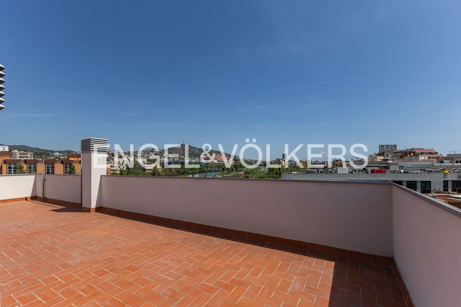 Terraza de Piso en venta en Esplugues de Llobregat con Aire acondicionado, Calefacción y Jardín privado