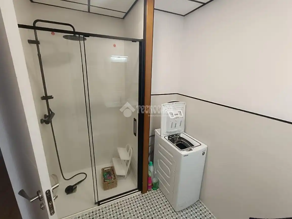 Baño de Piso en venta en Sevilla con Aire acondicionado