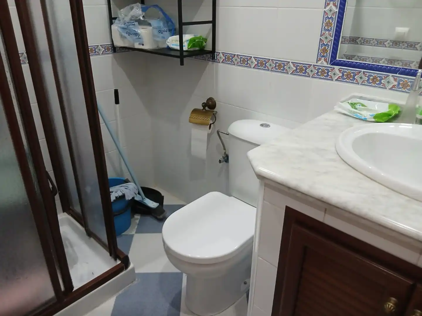 Bany de Pis en venda en Arcos de la Frontera amb Balcó
