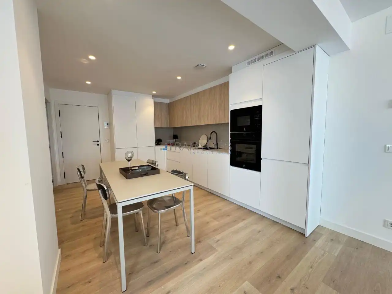 Cocina de Piso en venta en Vigo  con Calefacción y Terraza
