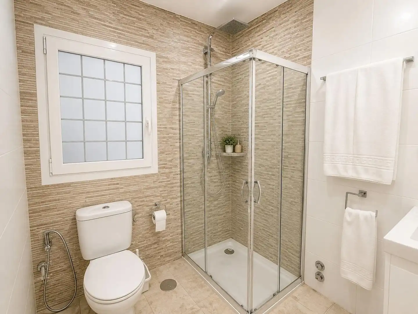 Baño de Casa o chalet en venta en El Campello con Aire acondicionado, Calefacción y Jardín privado