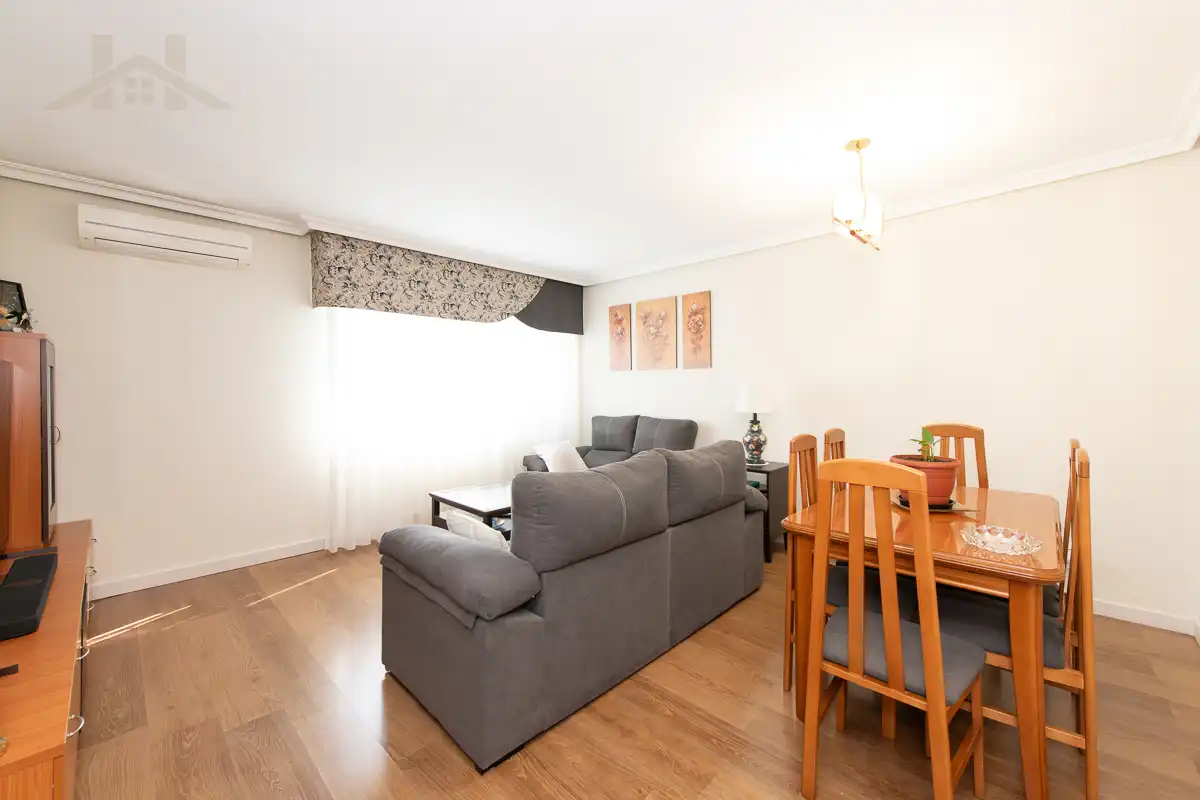 Sala de estar de Piso en venta en San Sebastián de los Reyes con Aire acondicionado y Calefacción