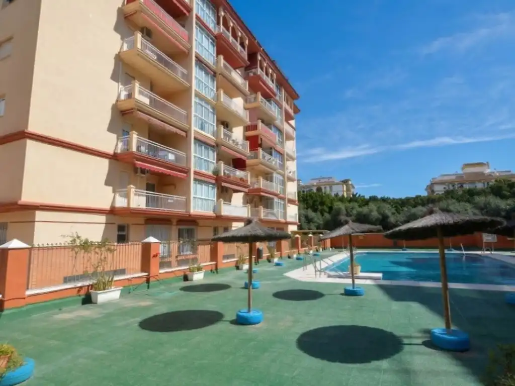 Exterior view of Flat for sale in Fuengirola  with Air Conditioner, Private garden and Terrace