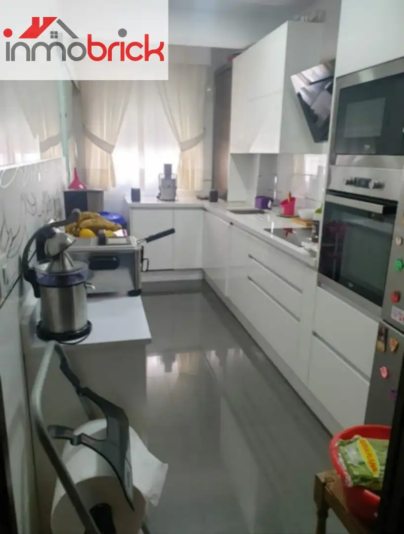 Cocina de Piso en venta en Lucena con Trastero