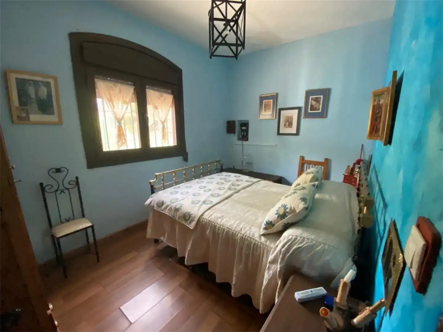Dormitori de Finca rústica en venda en Iznatoraf amb Jardí privat, Parquet i Piscina