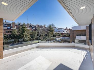 Pis amb piscina de lloguer a Eloísa de la Hera