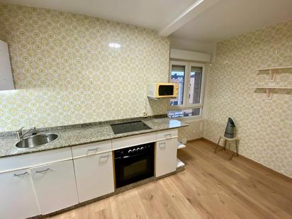 Kitchen of Flat for sale in Gijón   with Heating and Oven