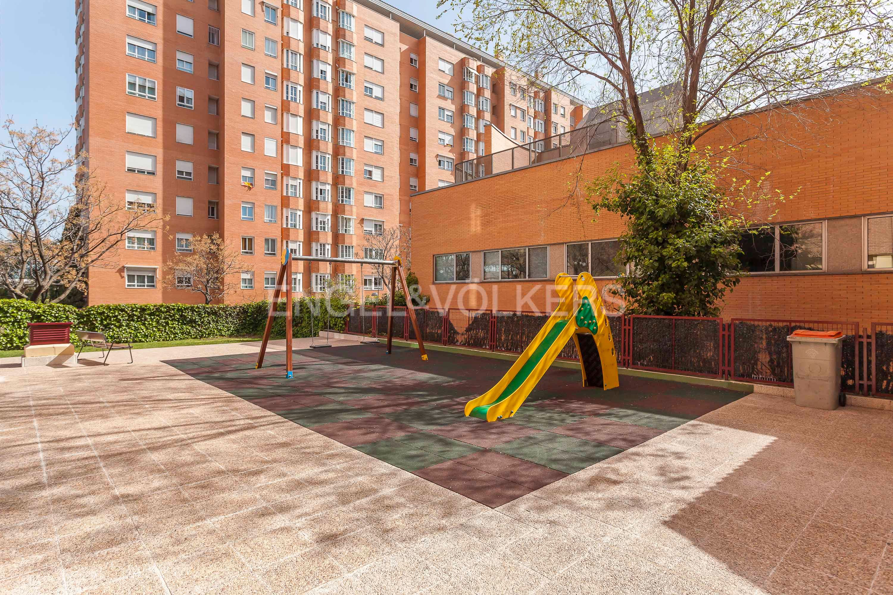 Vista exterior de Piso de alquiler en  Madrid Capital con Aire acondicionado, Calefacción y Parquet