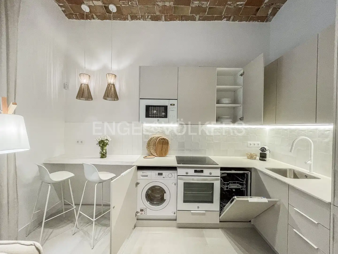 Cocina de Piso de alquiler en Barcelona con Aire acondicionado, Calefacción y Amueblado