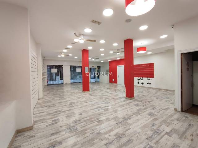 Local comercial en Alquiler en Casco Viejo