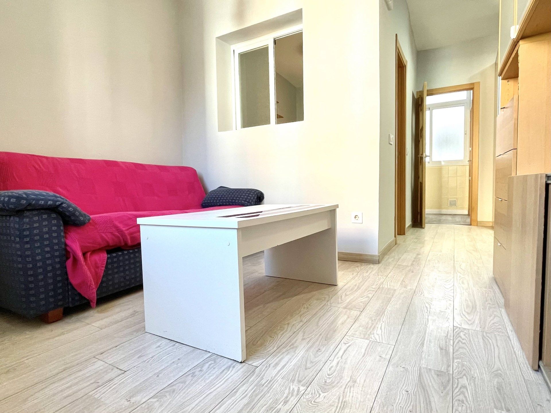 Living room of Flat for sale in  Madrid Capital  with Air Conditioner, Furnished and Washing machine