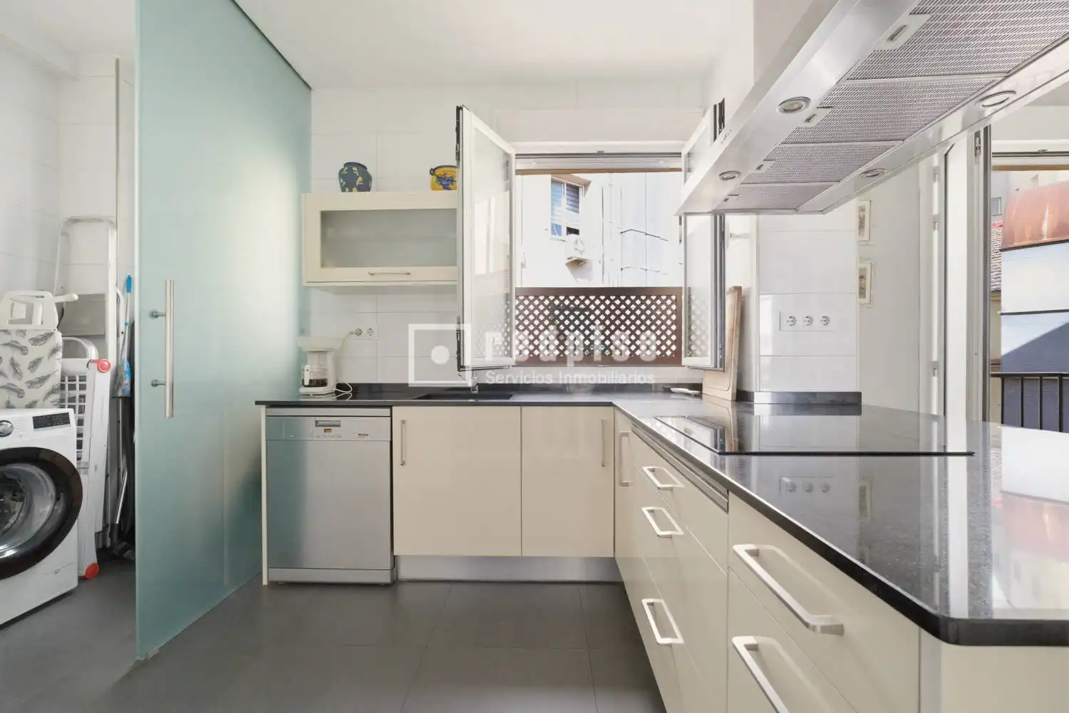 Kitchen of Flat for sale in Madrid  with Air Conditioner, Heating and Terrace