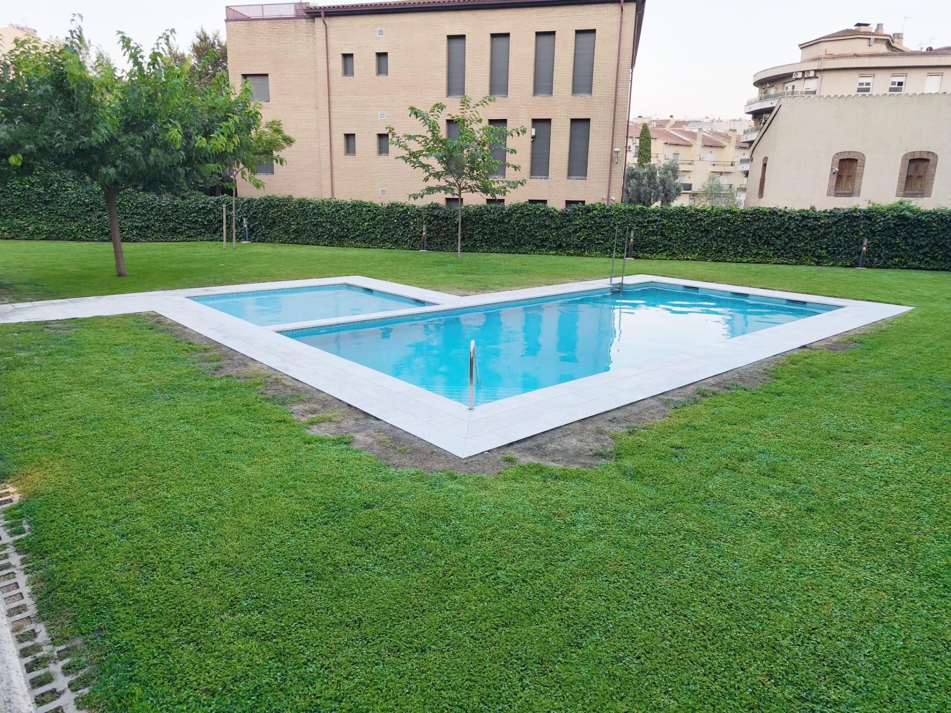 Swimming pool of Attic for sale in Ripollet  with Air Conditioner, Heating and Parquet flooring
