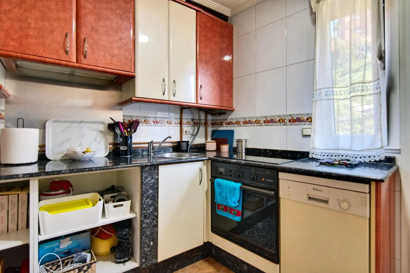 Küche von Wohnung zum Verkauf in Aller, Asturias