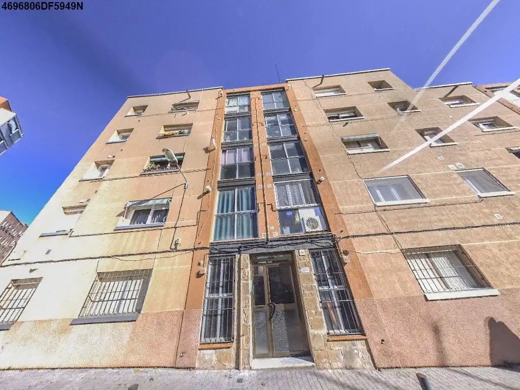 Flat for sale in Don Quijote 6